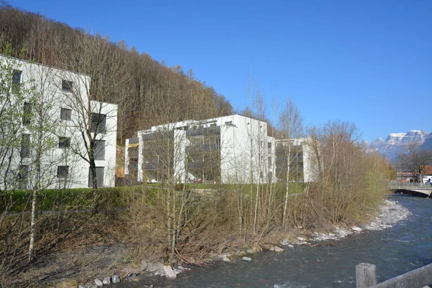 Vivre au bord de la Seez - appartement moderne de 2,5 pièces à louer - Photo 11 sur 12