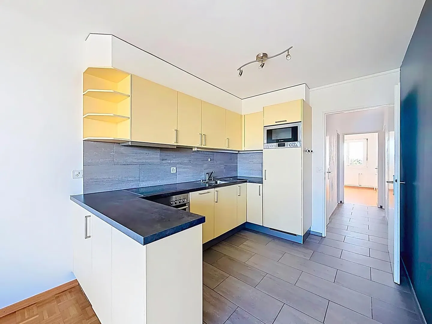 Esclusivo - Appartamento 3,5 locali con vista - Foto 4 di 8