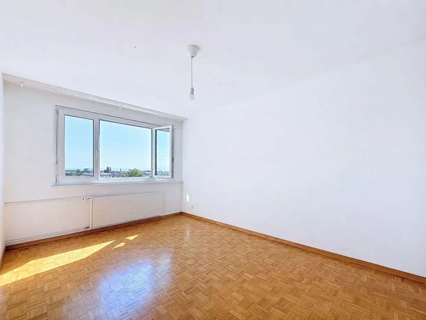 Esclusivo - Appartamento 3,5 locali con vista - Foto 6 di 8