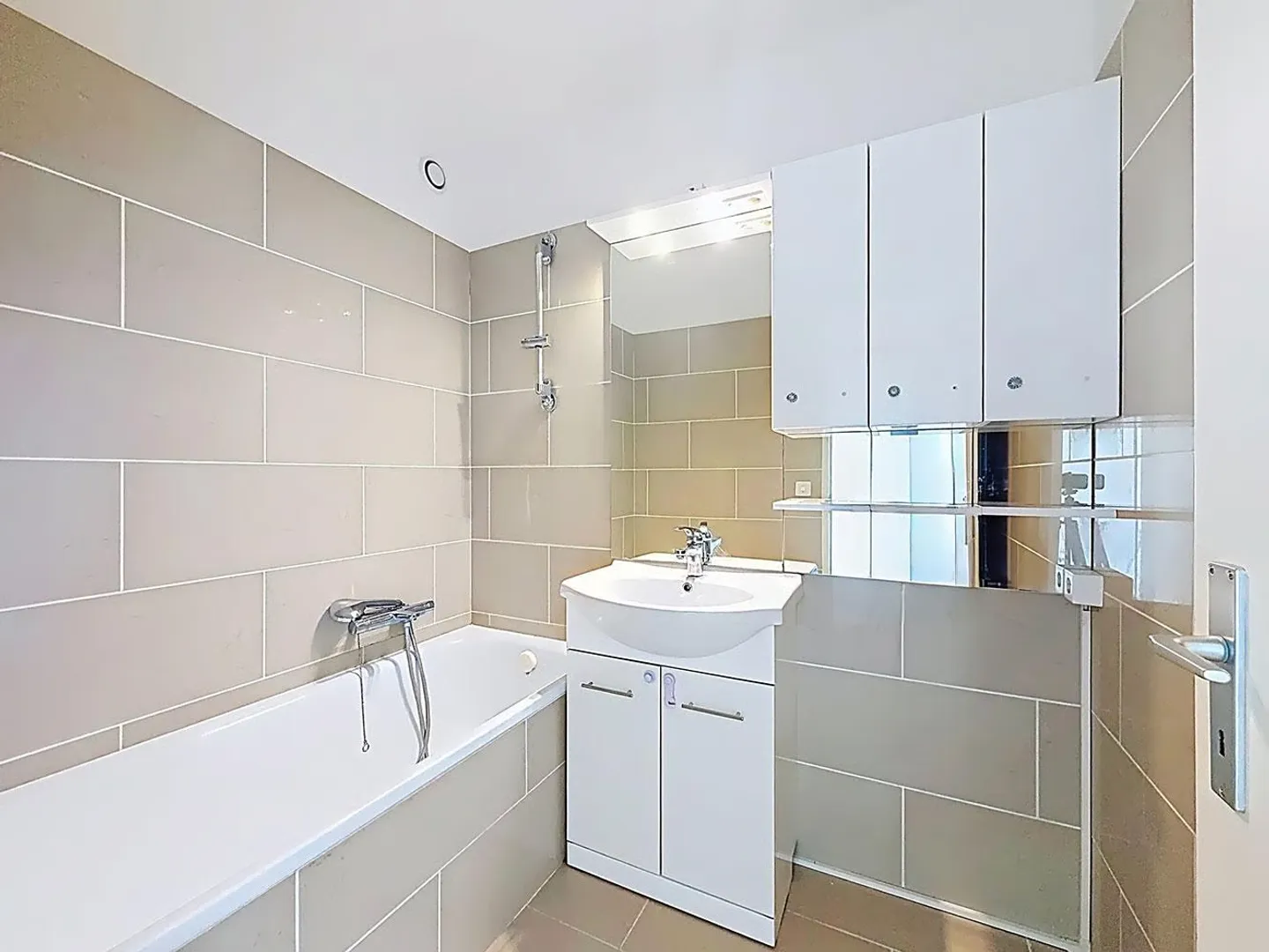 Esclusivo - Appartamento 3,5 locali con vista - Foto 7 di 8