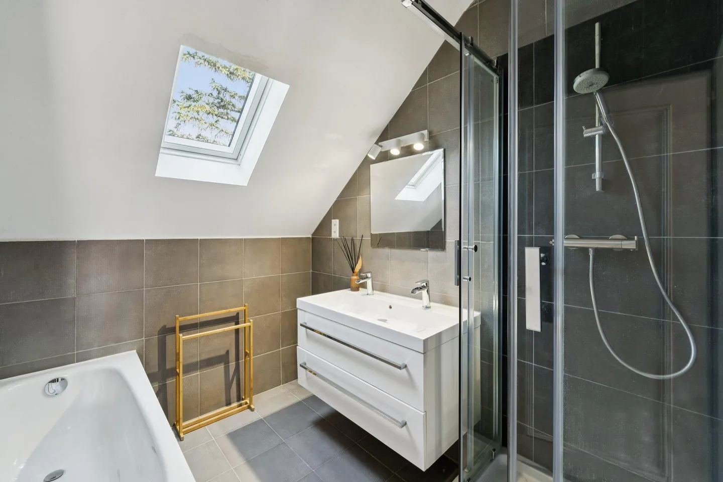 Charming Duplex in Residential Villa - Photo 8 of 13