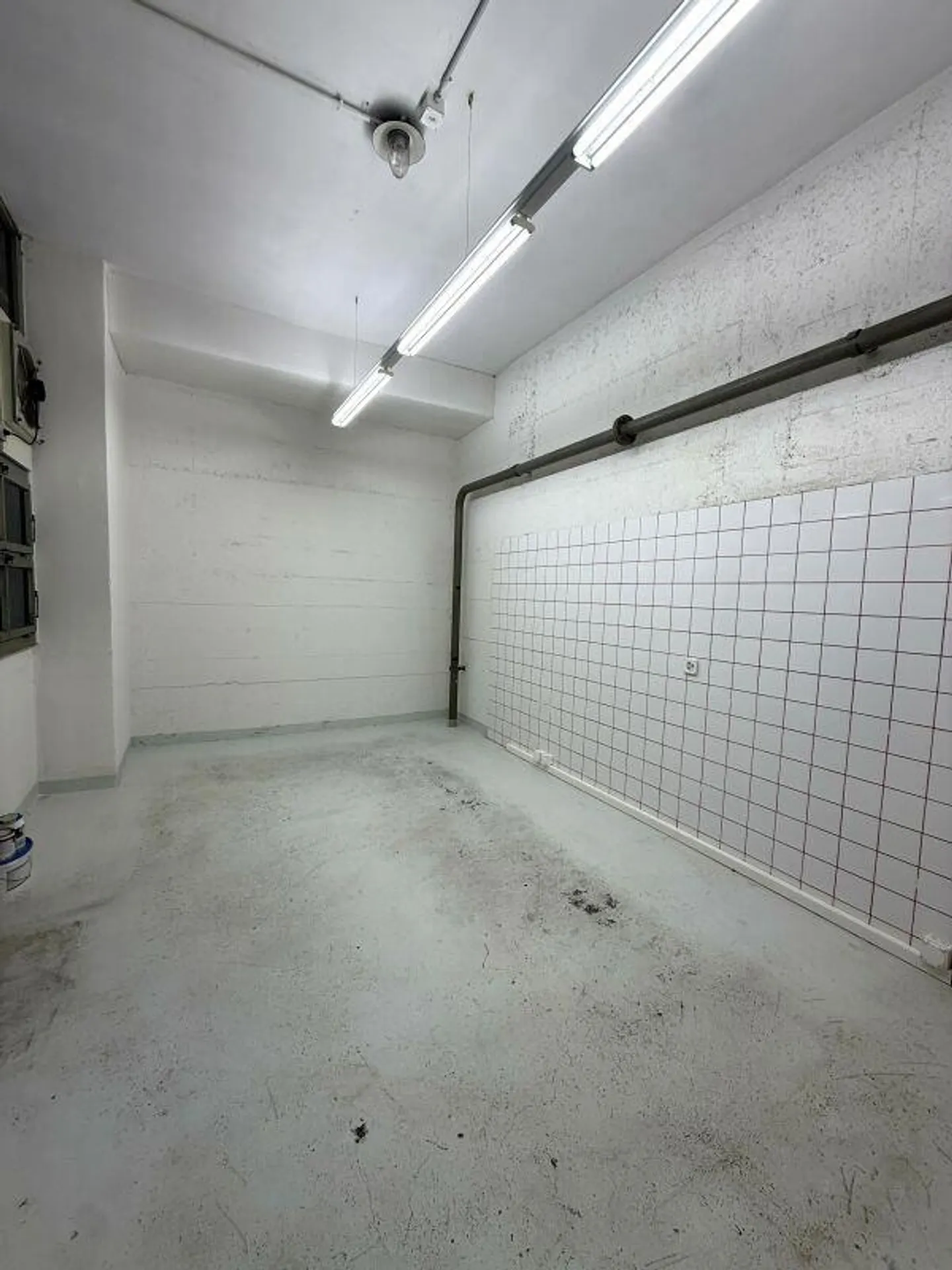 Spazio di stoccaggio pratico in posizione privilegiata presso il centro commerciale di Mühlenen - Foto 2 di 4