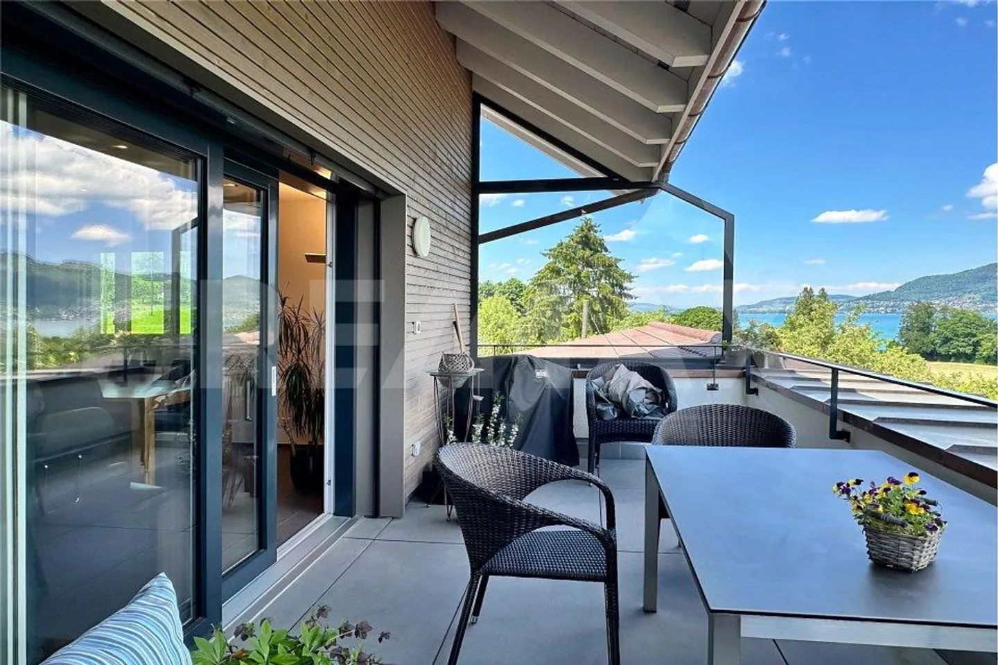 Votre maison de rêve près du lac : Nouvelle maisonette de 3,5 pièces avec vue panoramique et finitions de haute qualité - Photo 7 sur 13