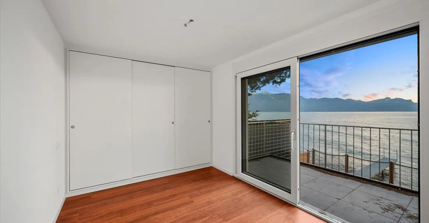 Duplex con accesso al lago - Foto 6 di 12