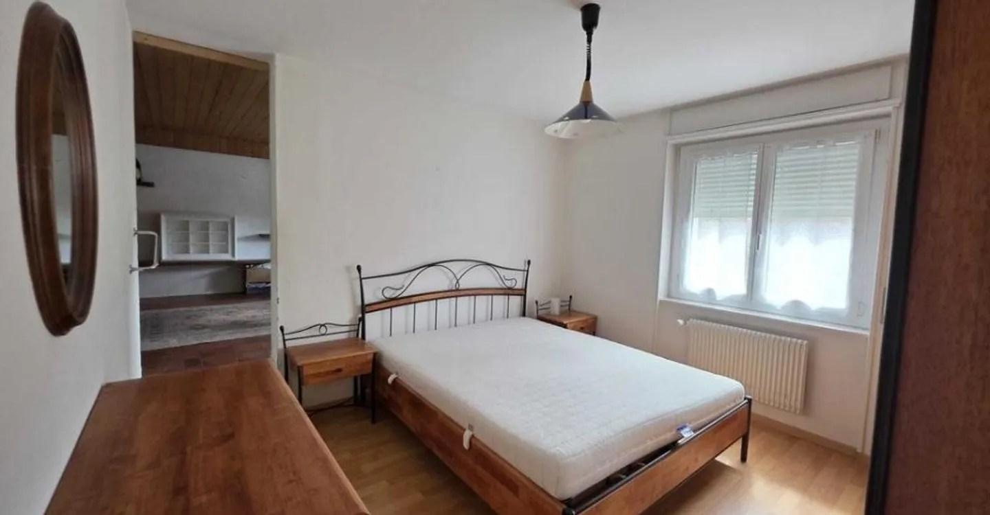 4-Zimmer-Wohnung im 1. Stock mit Aufzug - Foto 3 von 9