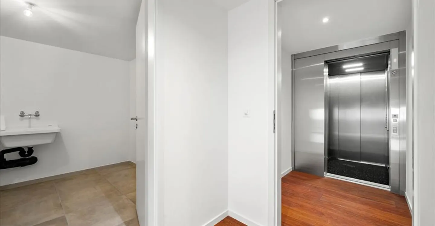 Duplex con accesso al lago - Foto 11 di 12