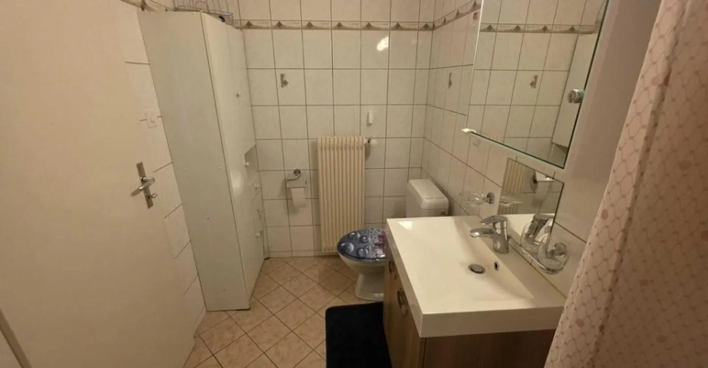 4-Zimmer-Wohnung im 1. Stock mit Aufzug - Foto 9 von 9