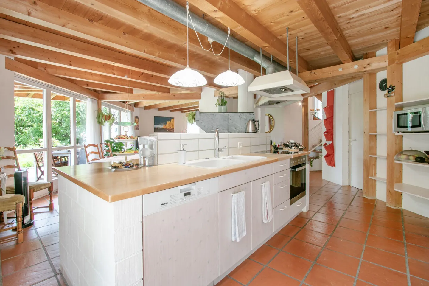 Vivere in modo unico - Ampia casa unifamiliare con 8 stanze e tanto fascino - Foto 7 di 16
