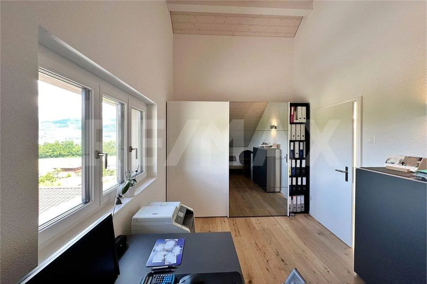 Votre maison de rêve près du lac : Nouvelle maisonette de 3,5 pièces avec vue panoramique et finitions de haute qualité - Photo 10 sur 13