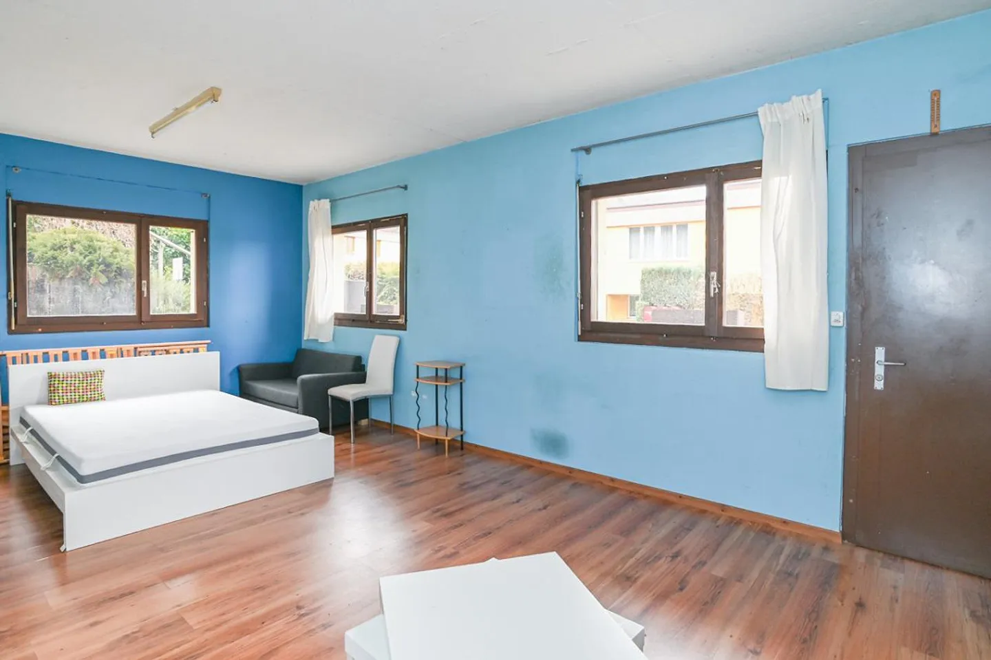 Ampio appartamento con terrazza e studio separato - Foto 11 di 15