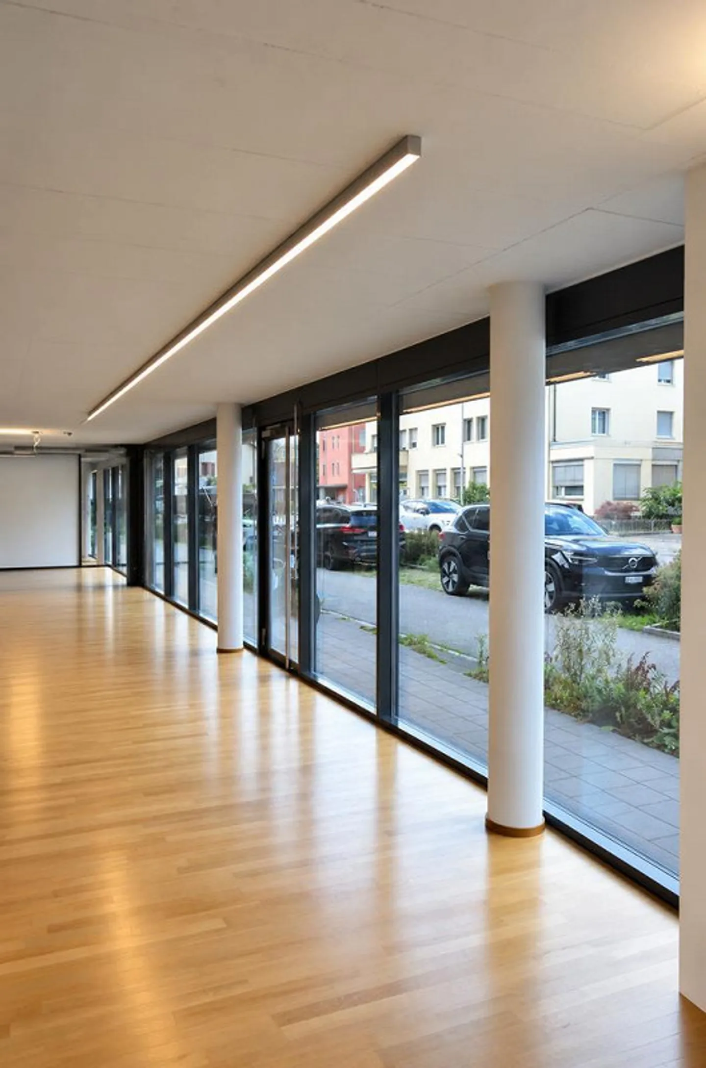 Versatile commercial space individually or with expansion option - Photo 2 of 6