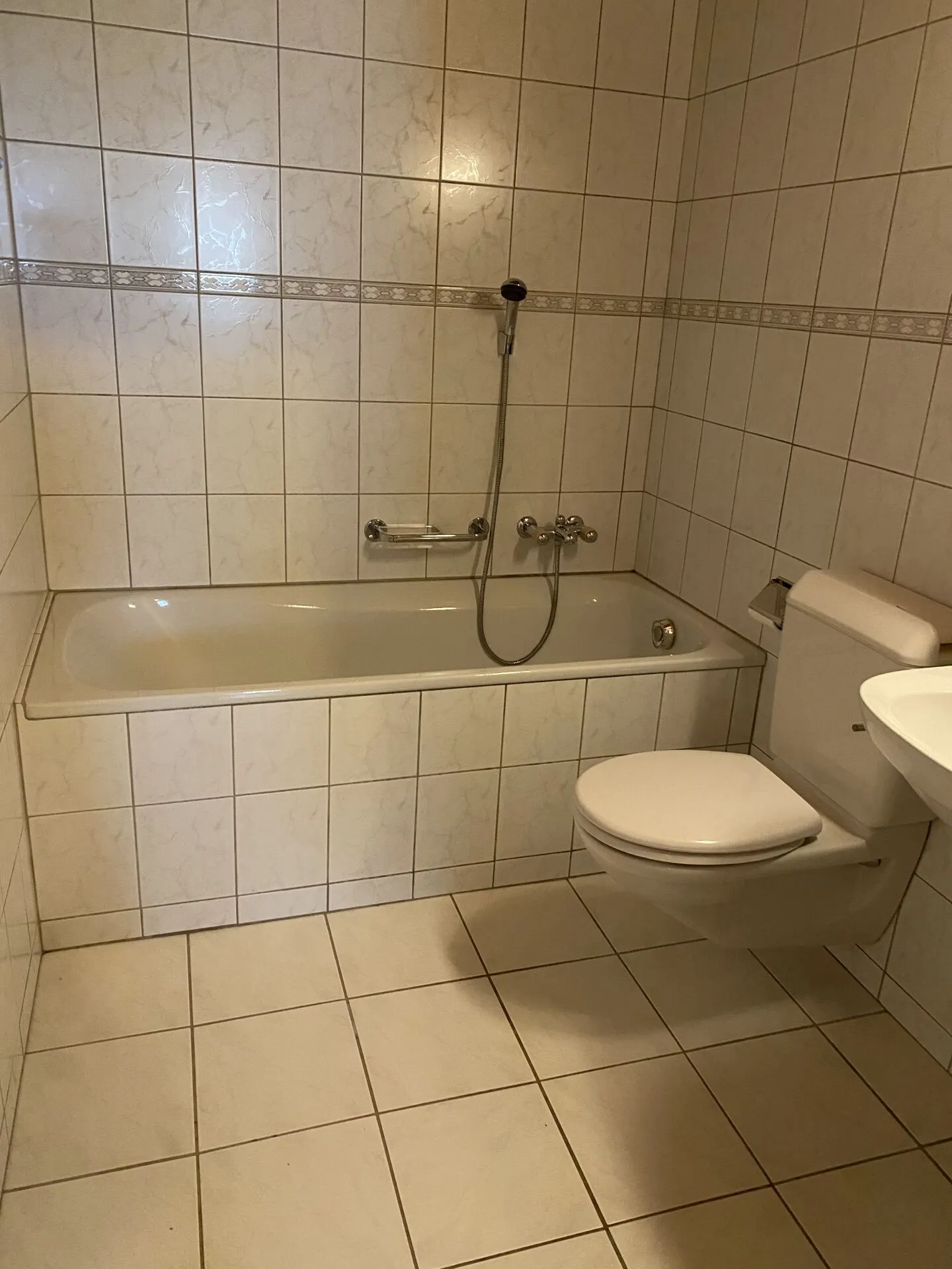 Appartamento di 2,5 stanze in affitto - Foto 4 di 6