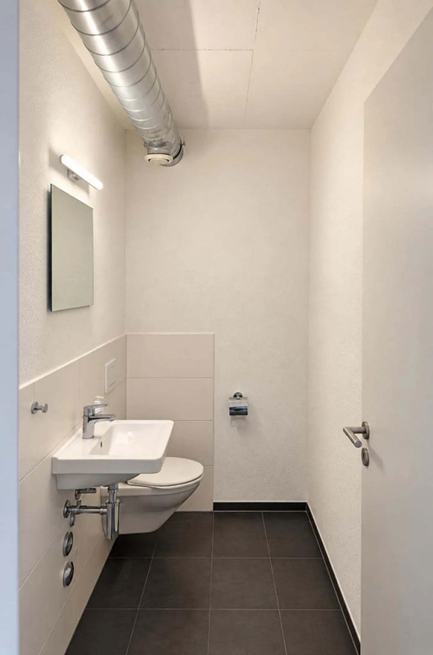 Versatile commercial space individually or with expansion option - Photo 4 of 6