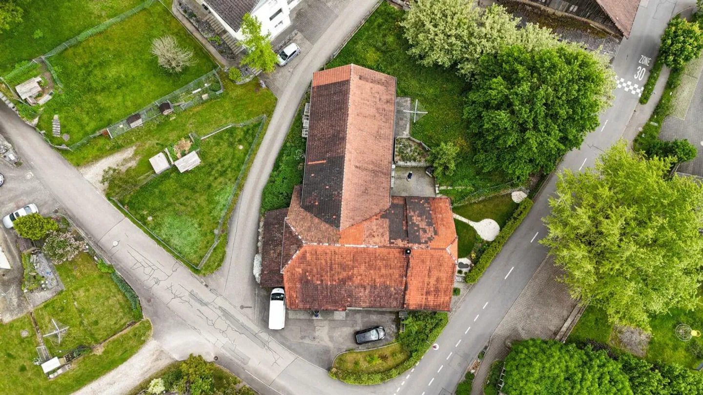 Scatena il martello - Fattoria ad Altbüron con enorme terreno e potenziale infinito! - Foto 4 di 7