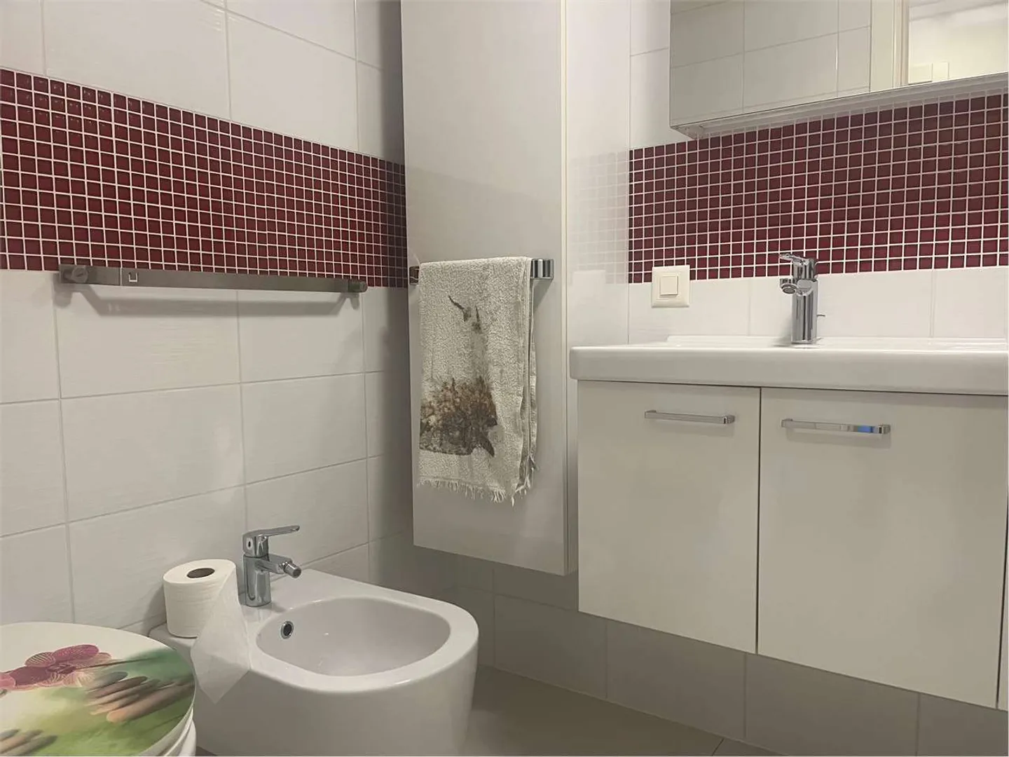 Affittiamo appartamento luminoso di 3.5 a Massagno vicino la FFS - Foto 7 di 13