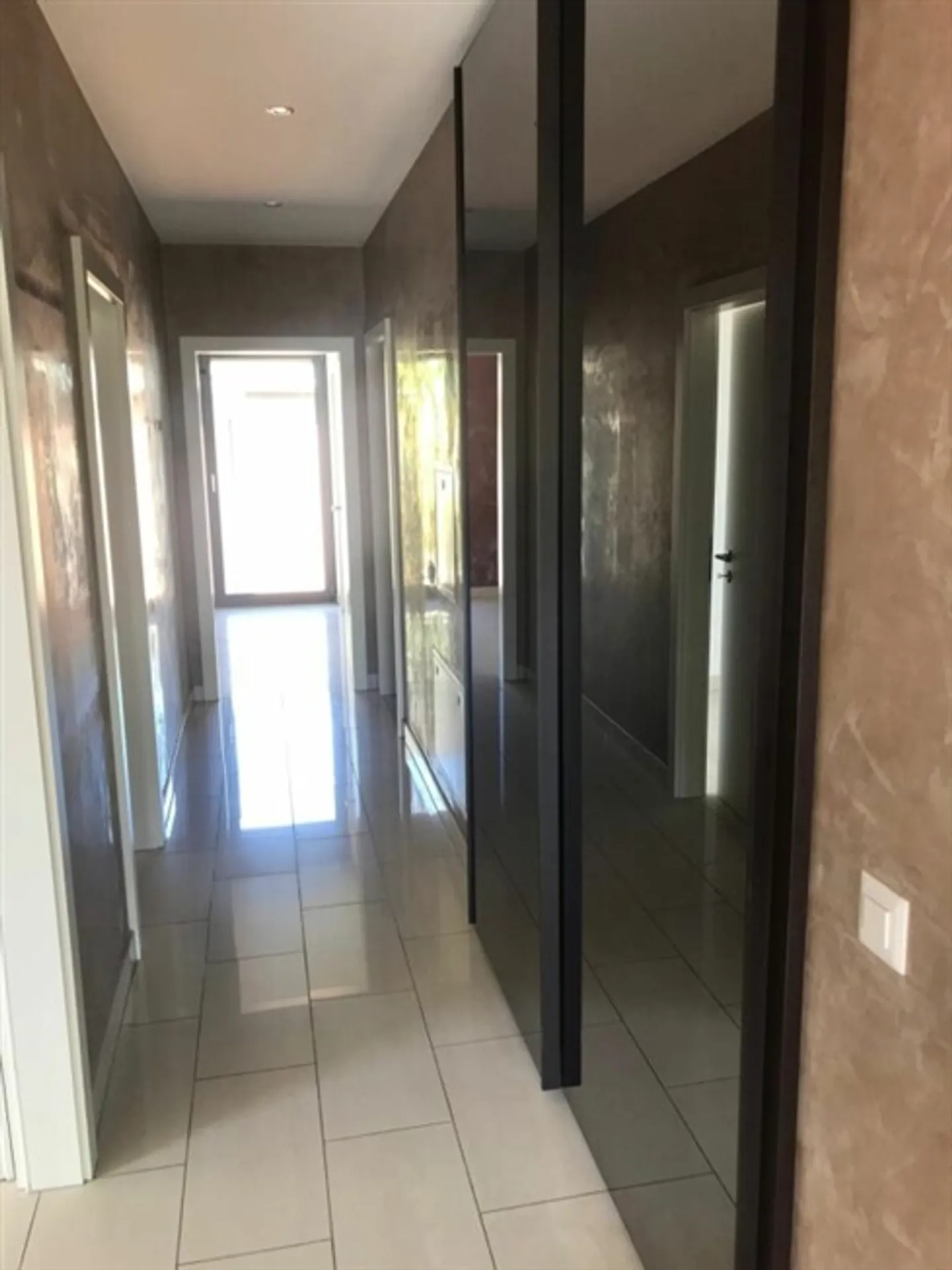 Elegant 4.5-Room Apartment with Breathtaking View Residential Complex La Perla - Photo 6 of 20