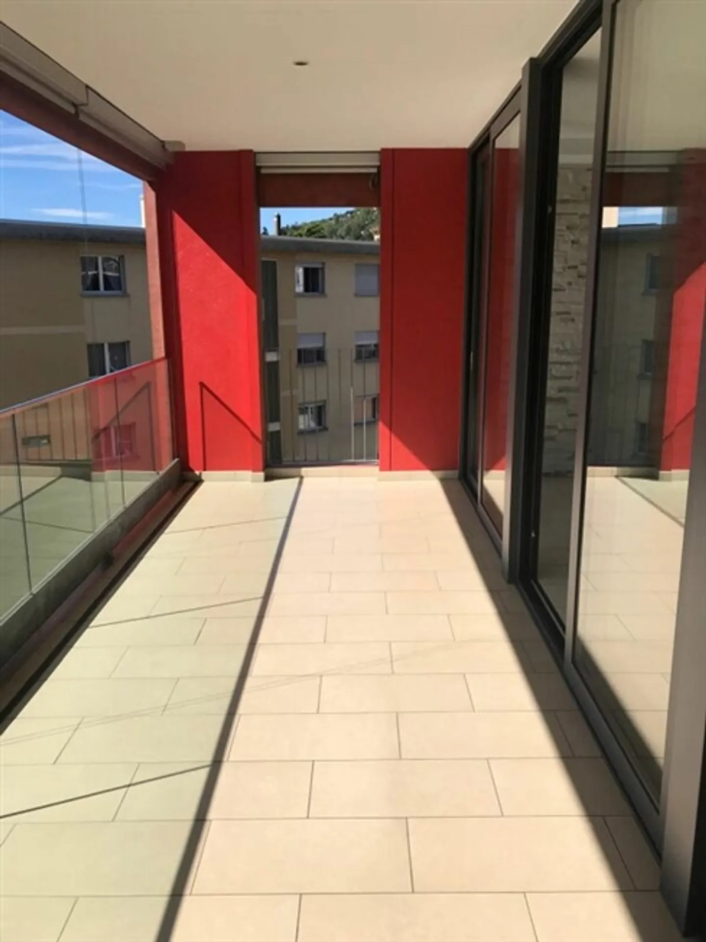 Elegant 4.5-Room Apartment with Breathtaking View Residential Complex La Perla - Photo 3 of 20