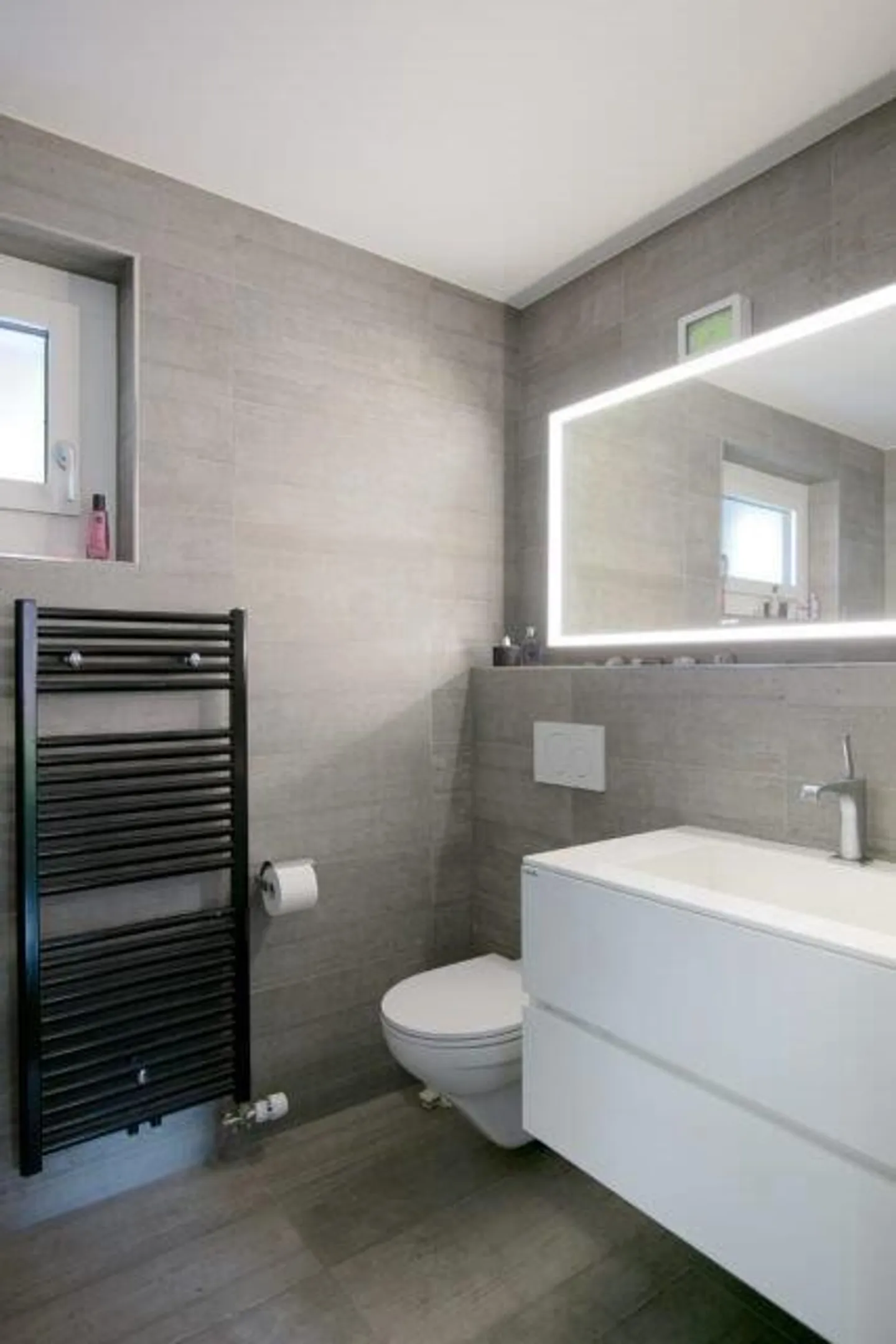 Charming Exterior, Modern Interior – Multi-Family House with a View - Photo 7 of 10