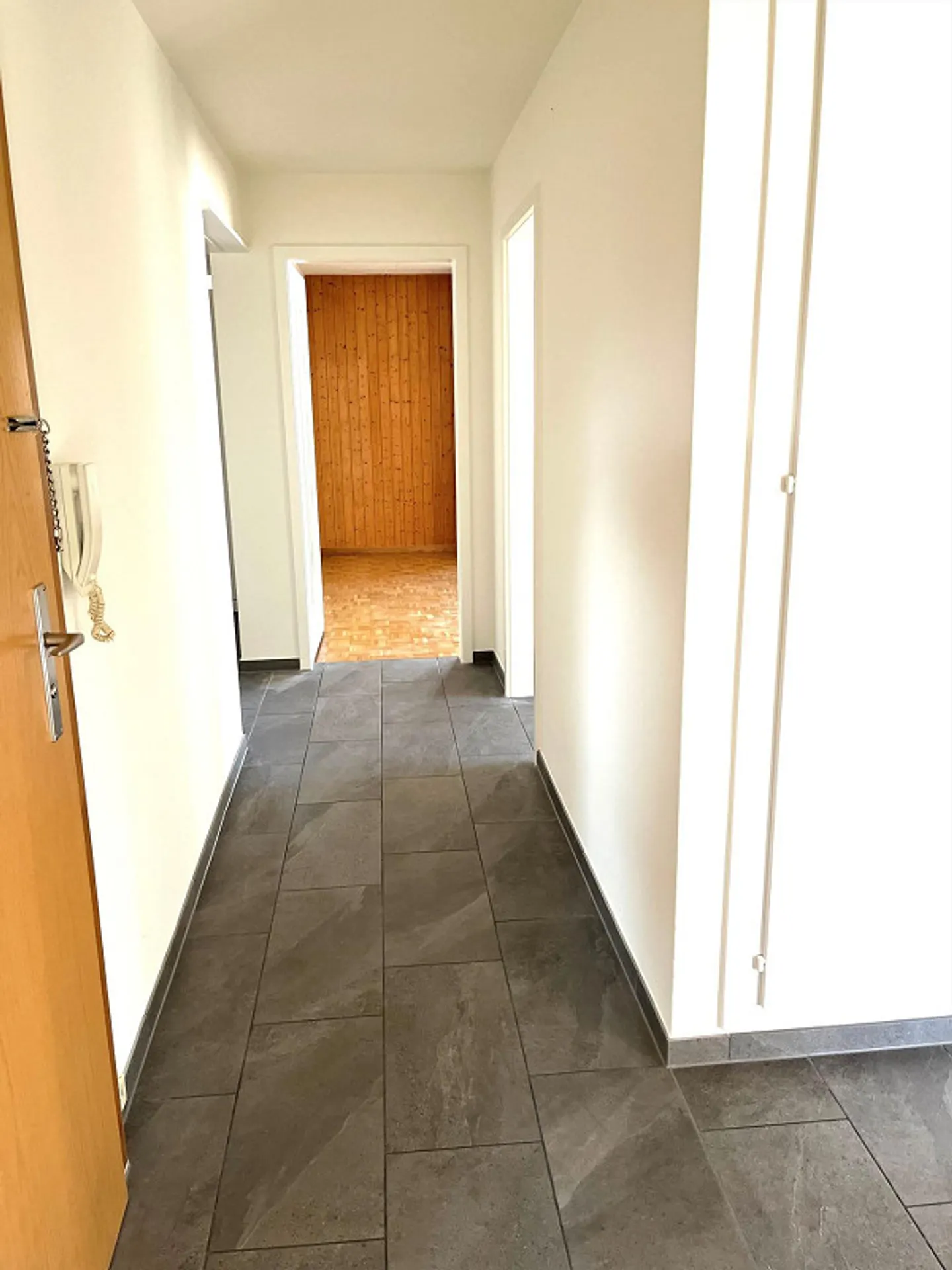 Cozy, quiet 4.5 room apartment in the 'green' yet central - Photo 3 of 11