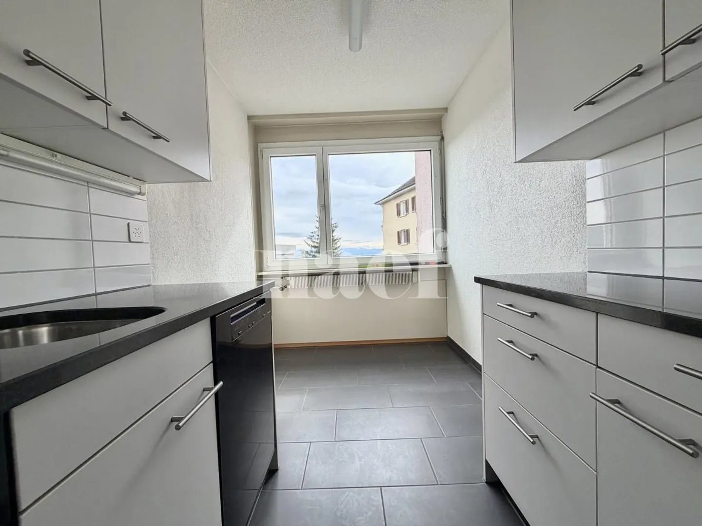 4-Zimmer-Wohnung - Foto 1 von 11