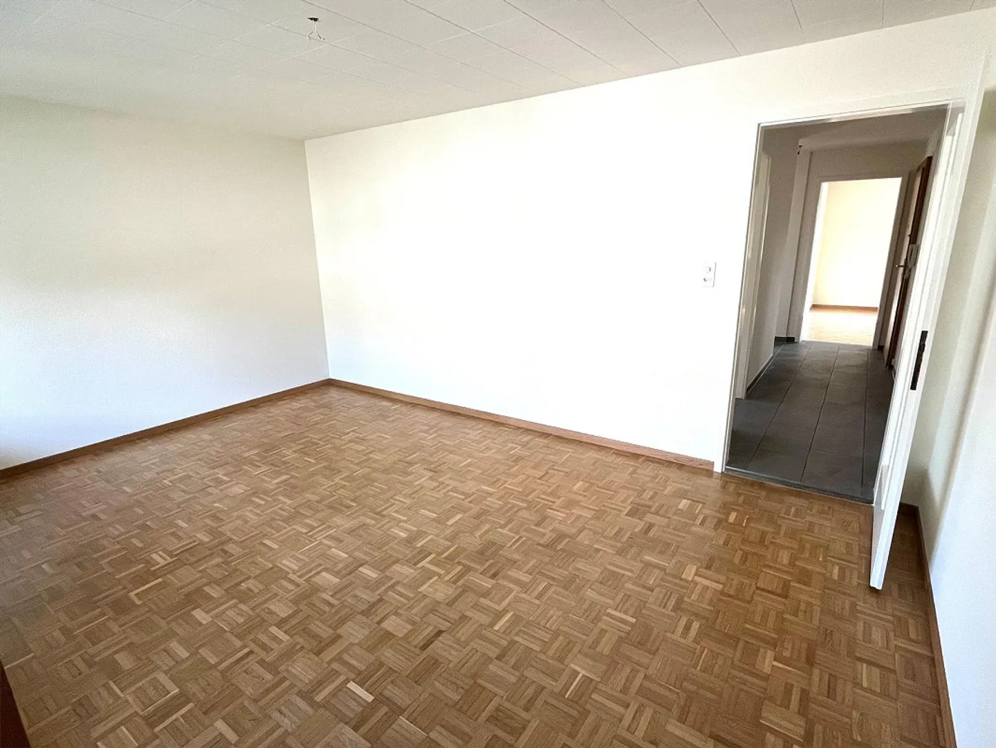 Cozy, quiet 4.5 room apartment in the 'green' yet central - Photo 8 of 11