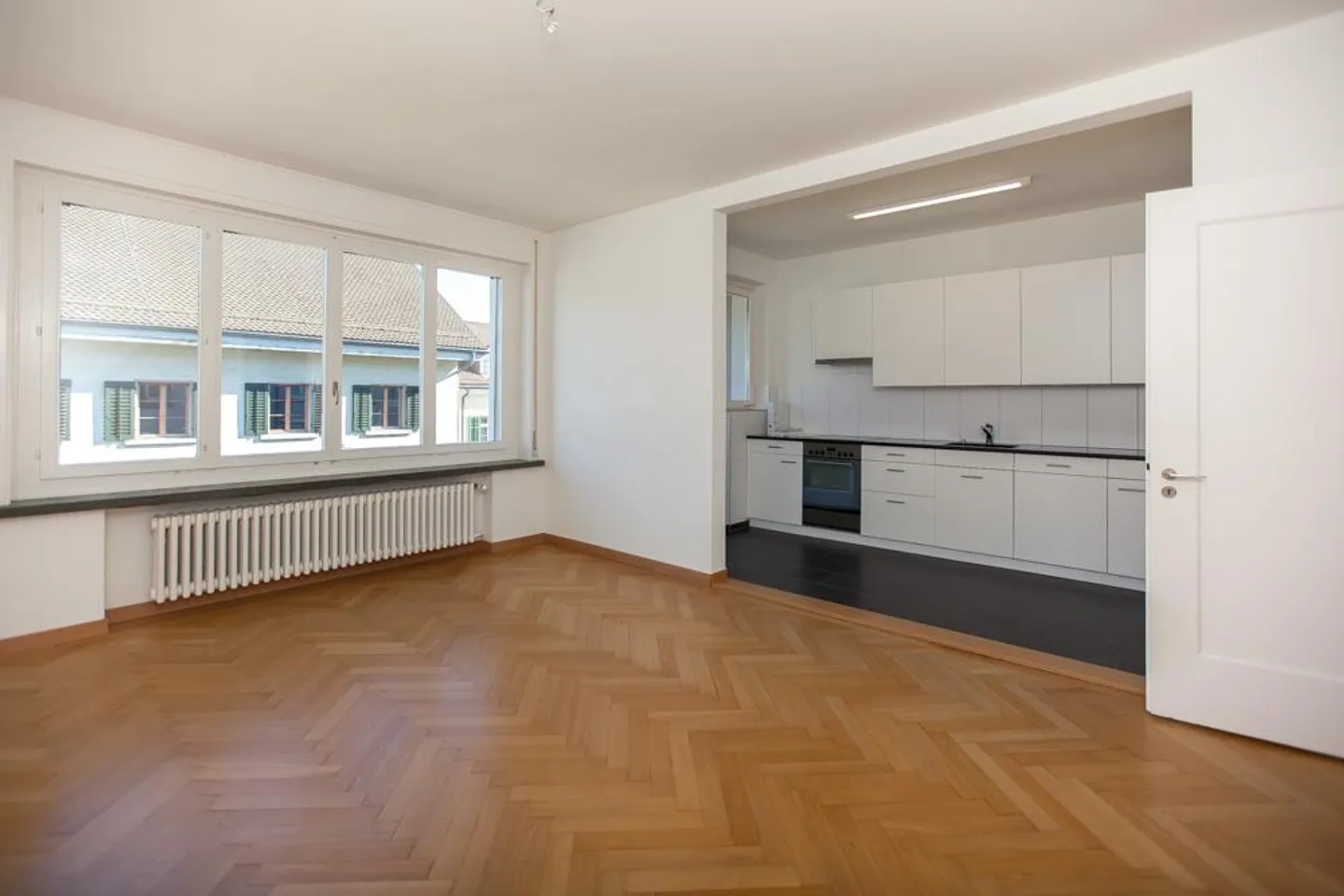 Vivere immediatamente accanto alla Casa d'Arte - Foto 3 di 7