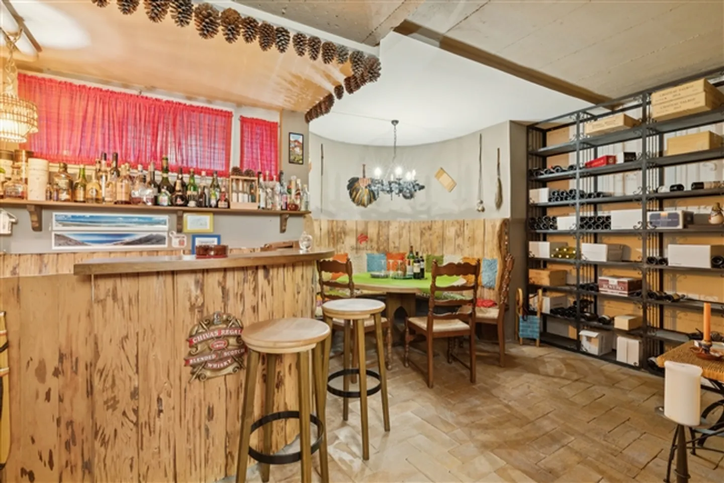 Terrace House with Privacy & Wellness - Photo 14 of 17