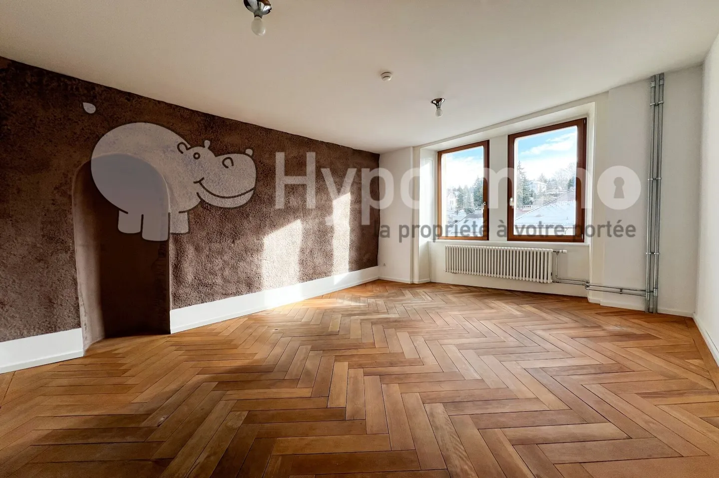 Chaleureux local dans le bâtiment de l'Ancienne Poste - Photo 1 sur 6