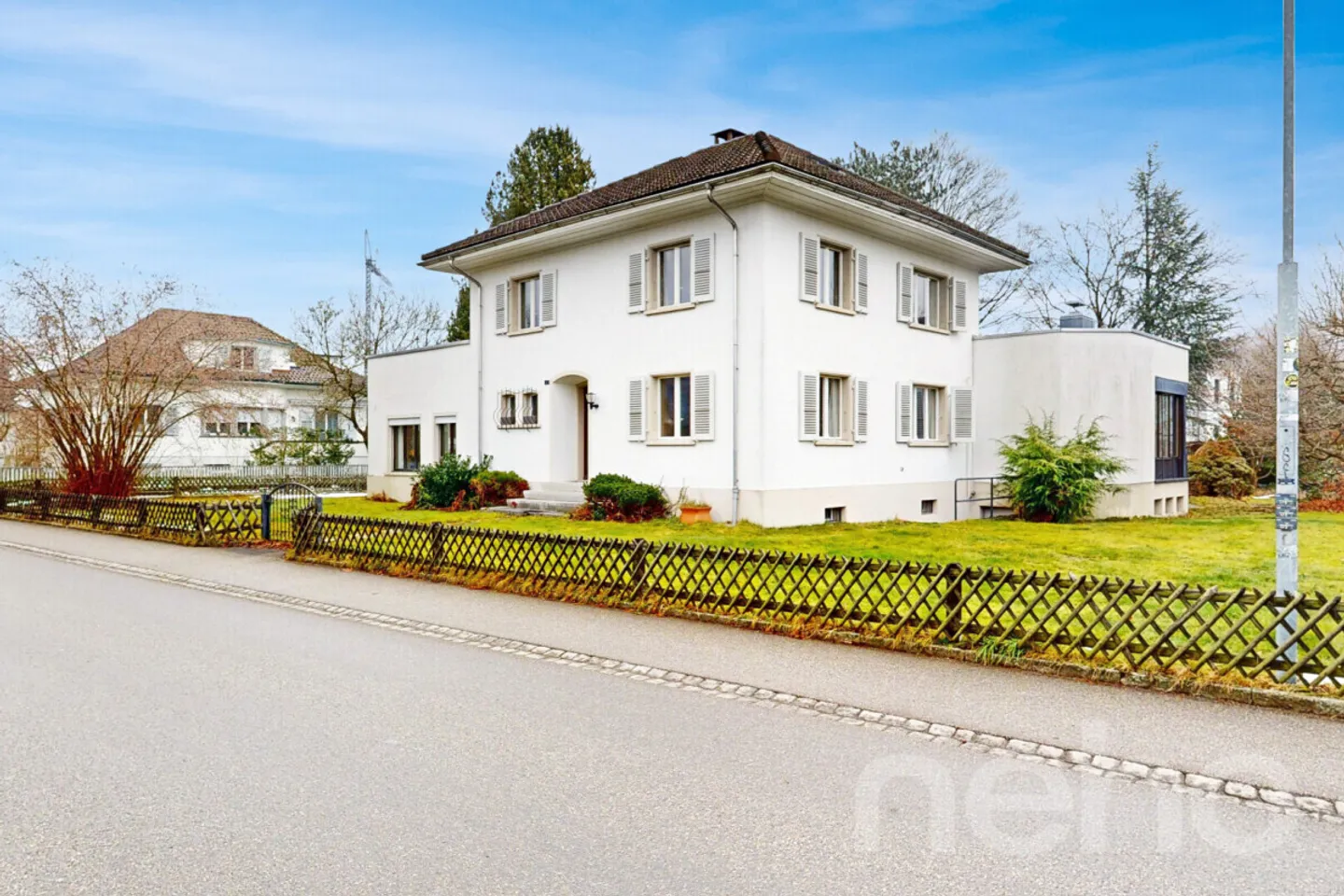 Maison individuelle familiale avec grand terrain - Photo 2 sur 13