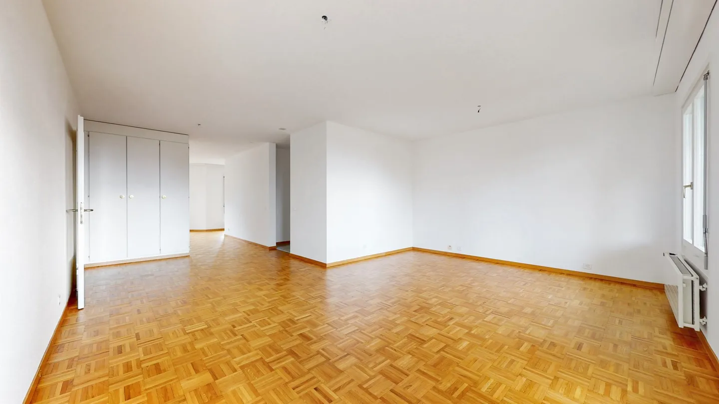 Apartment for rent - Photo 3 of 11