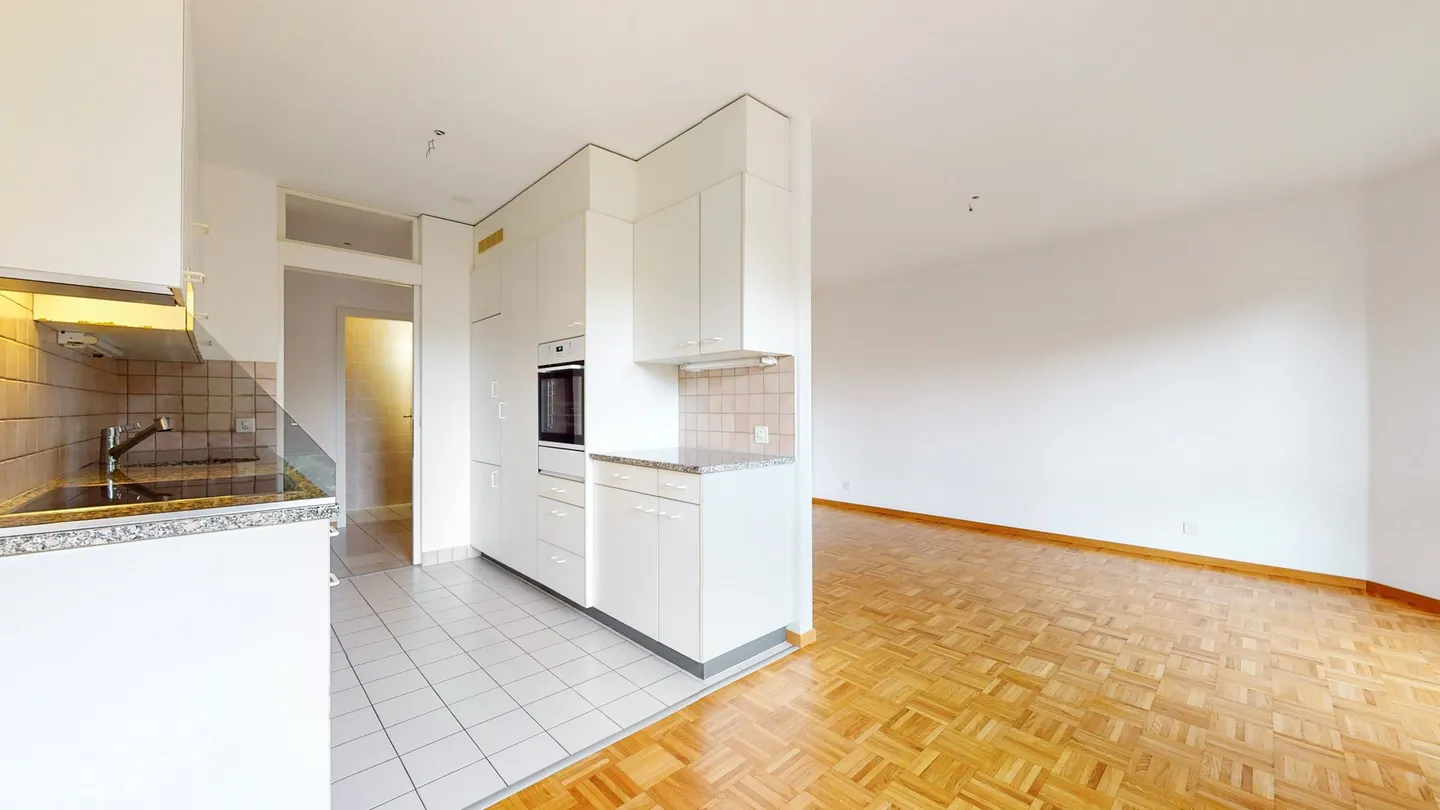Apartment for rent - Photo 4 of 11