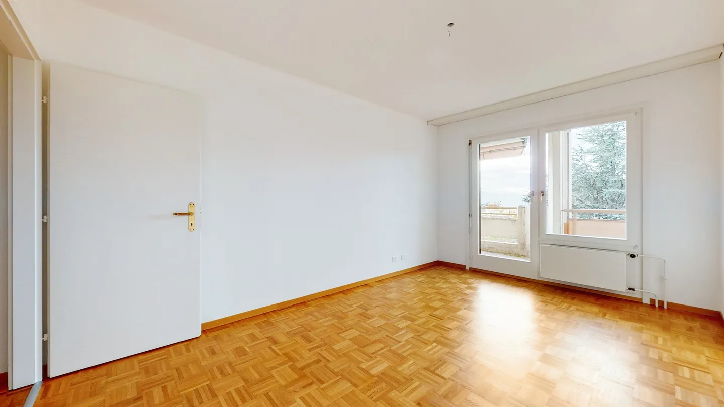 Apartment for rent - Photo 8 of 11