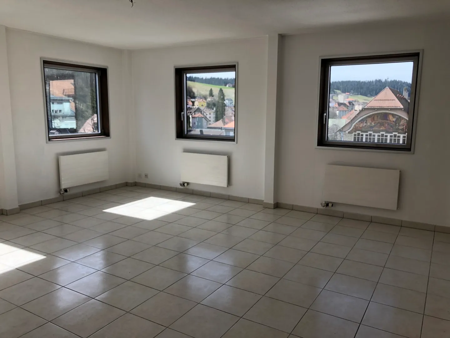 Appartamento di 4 stanze in centro città con ascensore 1 AFFITTO NETTO OFFERT! - Foto 3 di 11