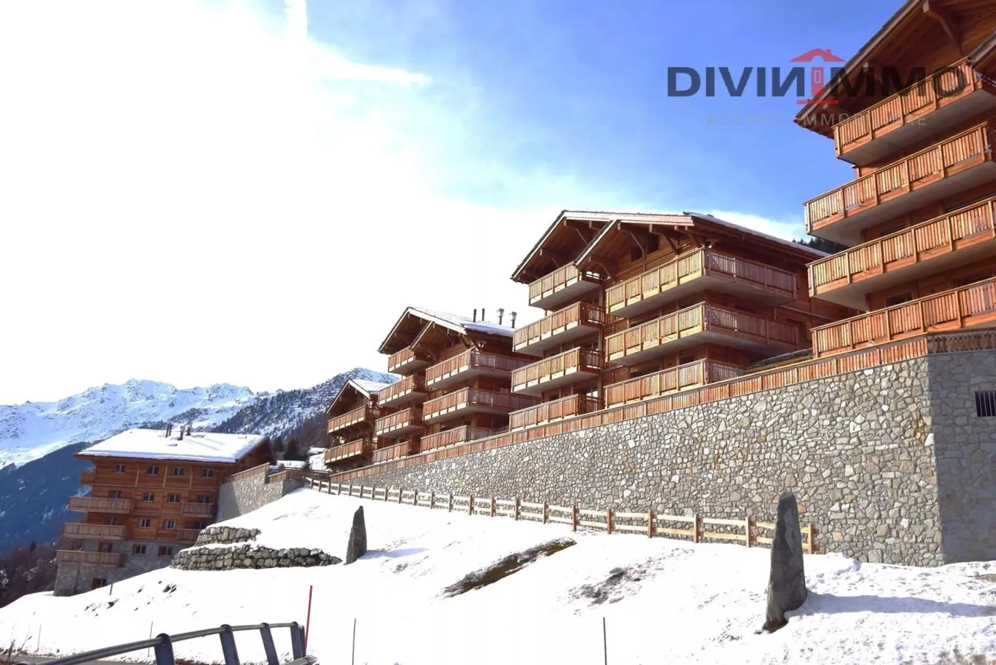 Appartement 3,5 pièces, neuf - Photo 2 sur 7