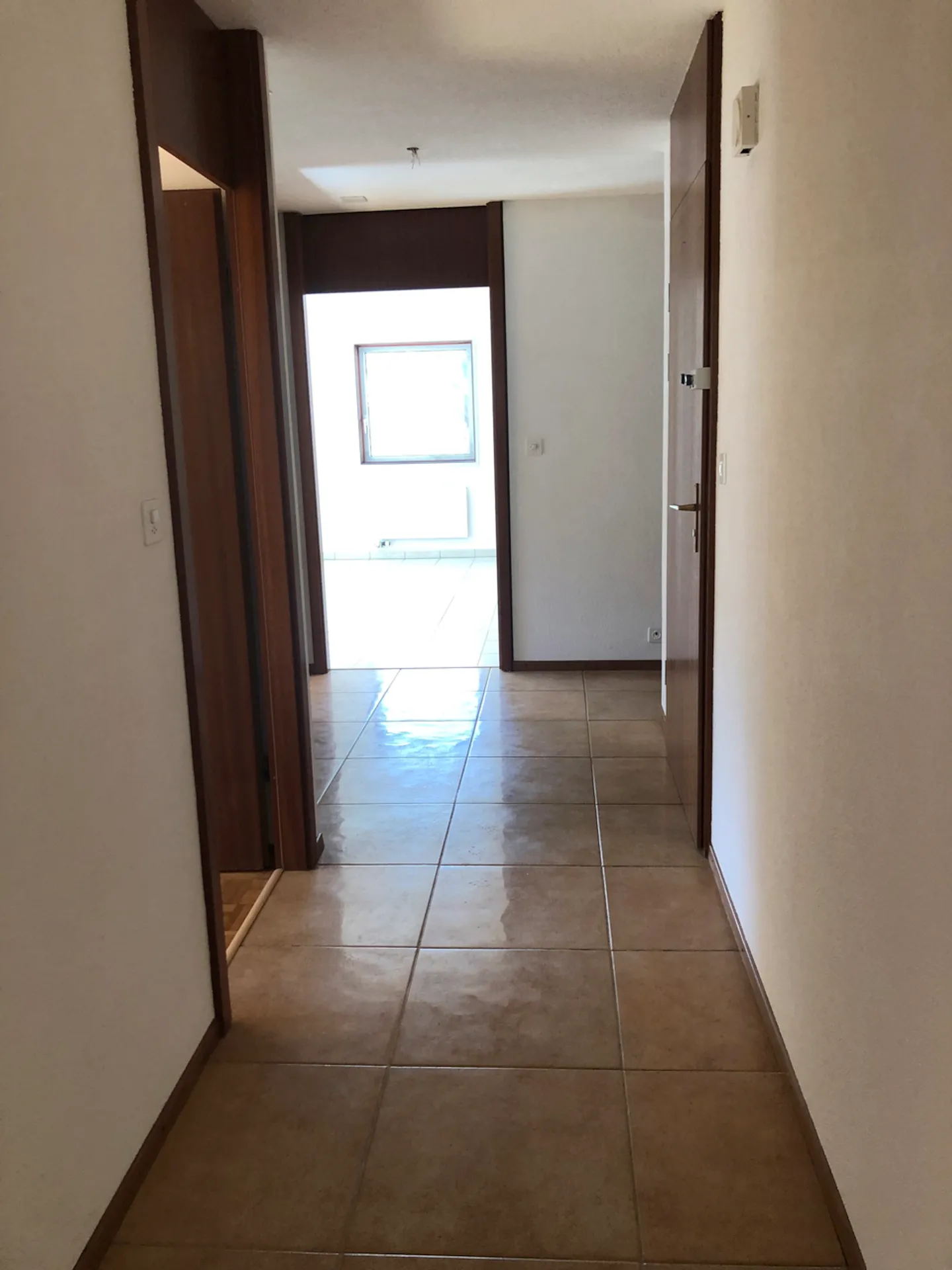 Appartamento di 4 stanze in centro città con ascensore 1 AFFITTO NETTO OFFERT! - Foto 10 di 11
