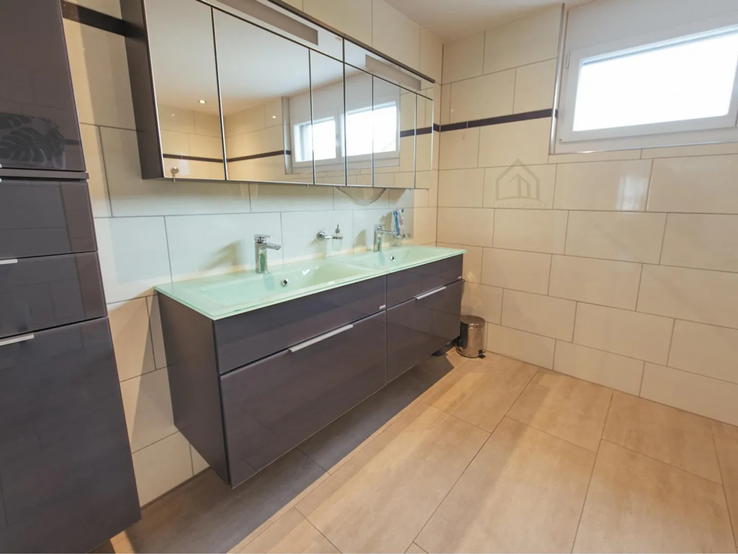 Votre bonheur moderne en famille dans un emplacement calme et convivial - Photo 12 sur 21