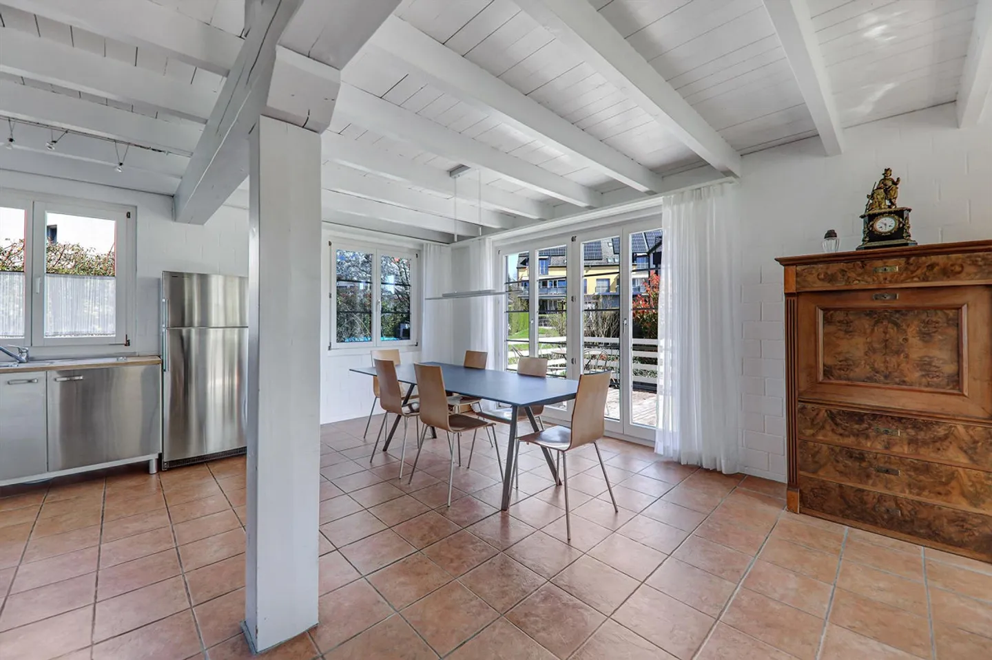 Idyllic garden with large biotope: Semi-detached 5.5-room house - Photo 7 of 14