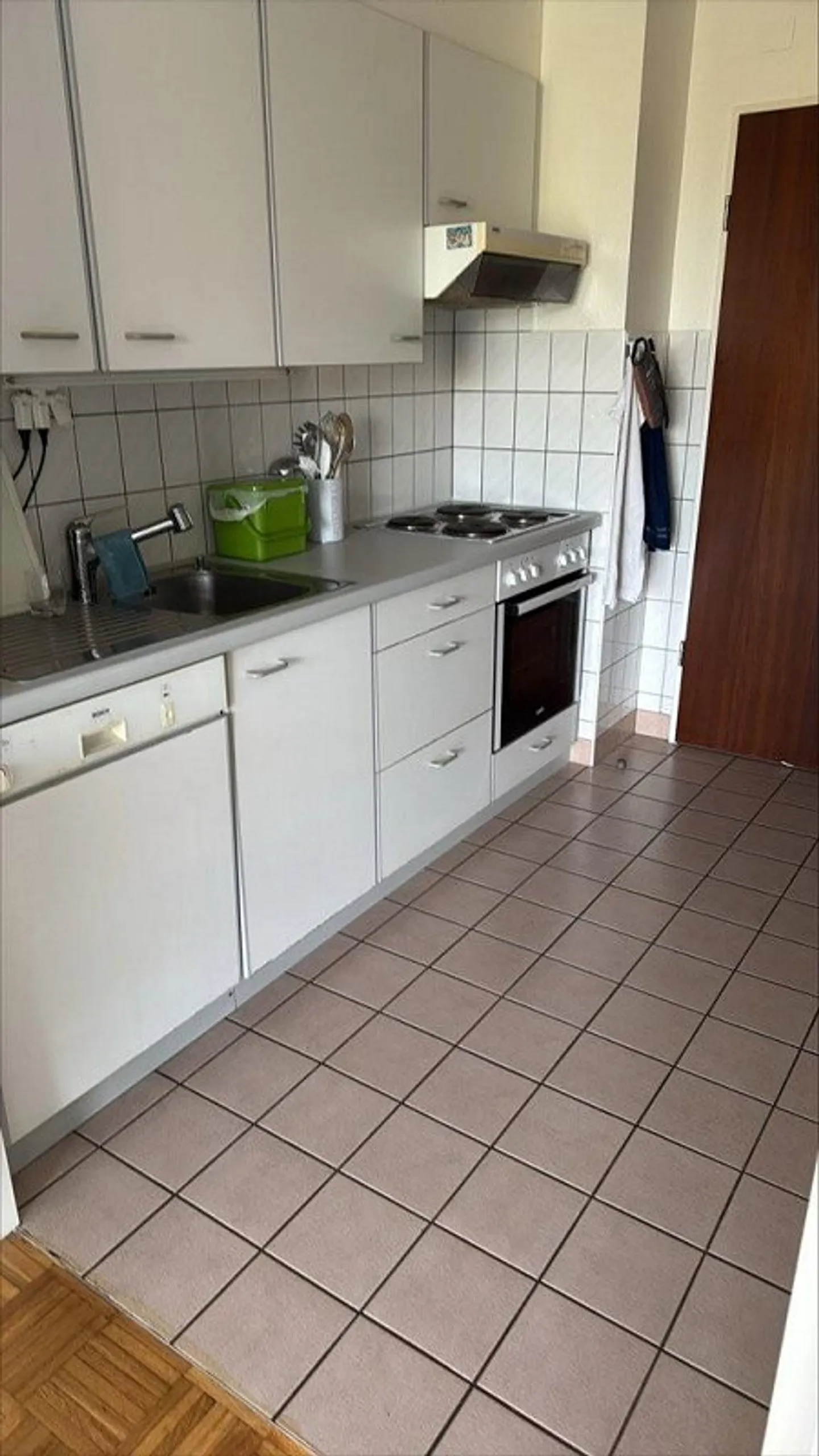 Zu ergreifen! Wunderschönes Studio in der Nähe aller Annehmlichkeiten! - Foto 3 von 4