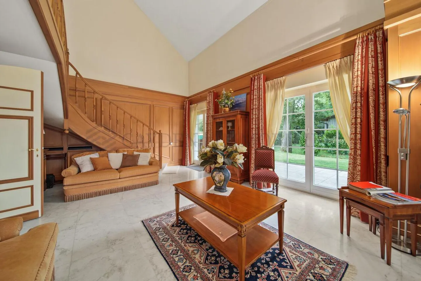 Wunderschöne 4-Zimmer-Villa mit Pool und Seeblick - Foto 2 von 4