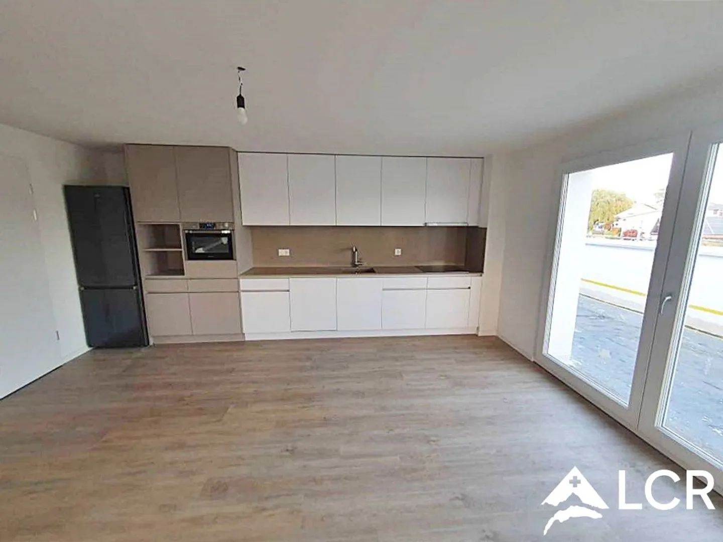 Schönes Apartment mit Terrasse - Foto 3 von 9