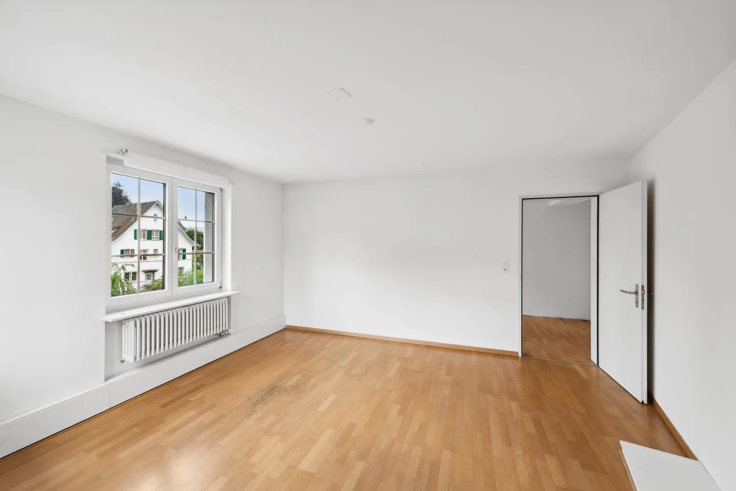 Start your business in the heart of Zurich Seefeld - Photo 9 of 13