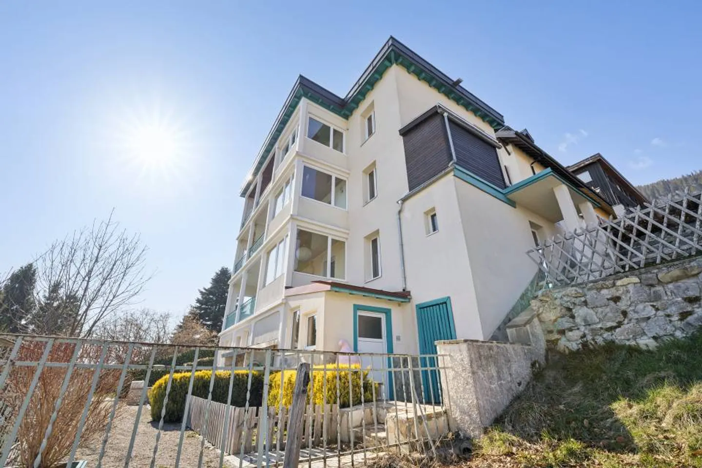 Magnificent Duplex with 4 Rooms and Private Garden - Photo 3 of 13