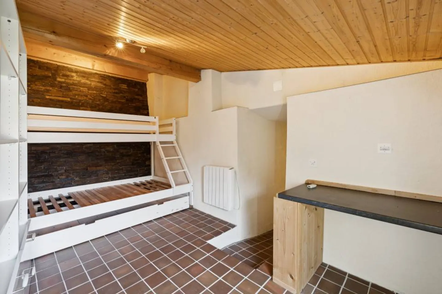 Magnificent Duplex with 4 Rooms and Private Garden - Photo 12 of 13