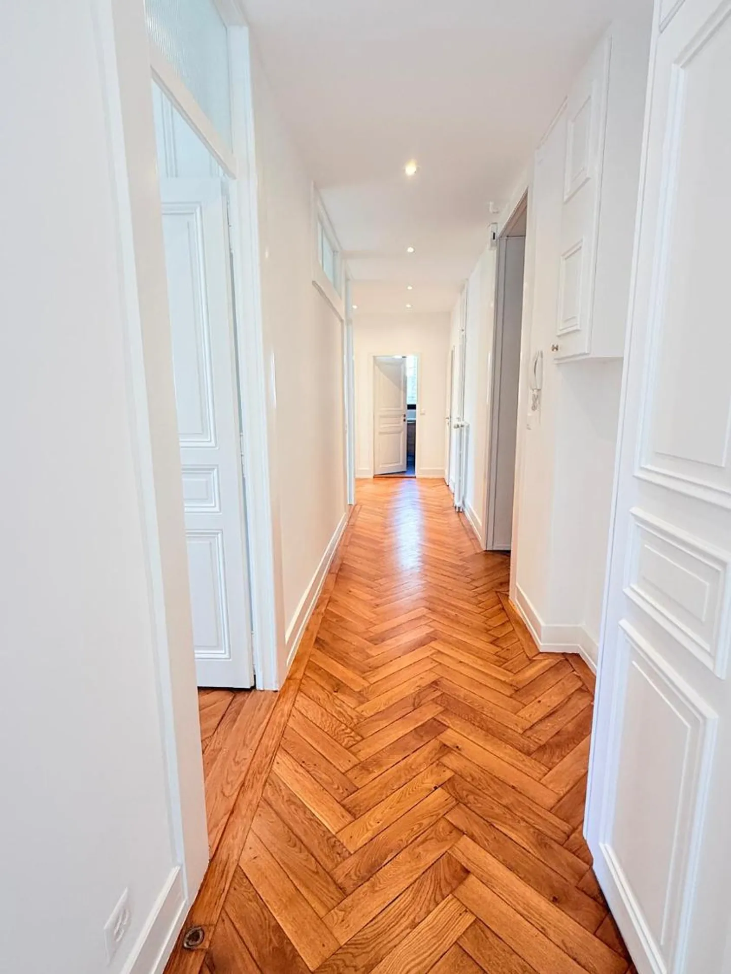 5-room apartment - Photo 7 of 9