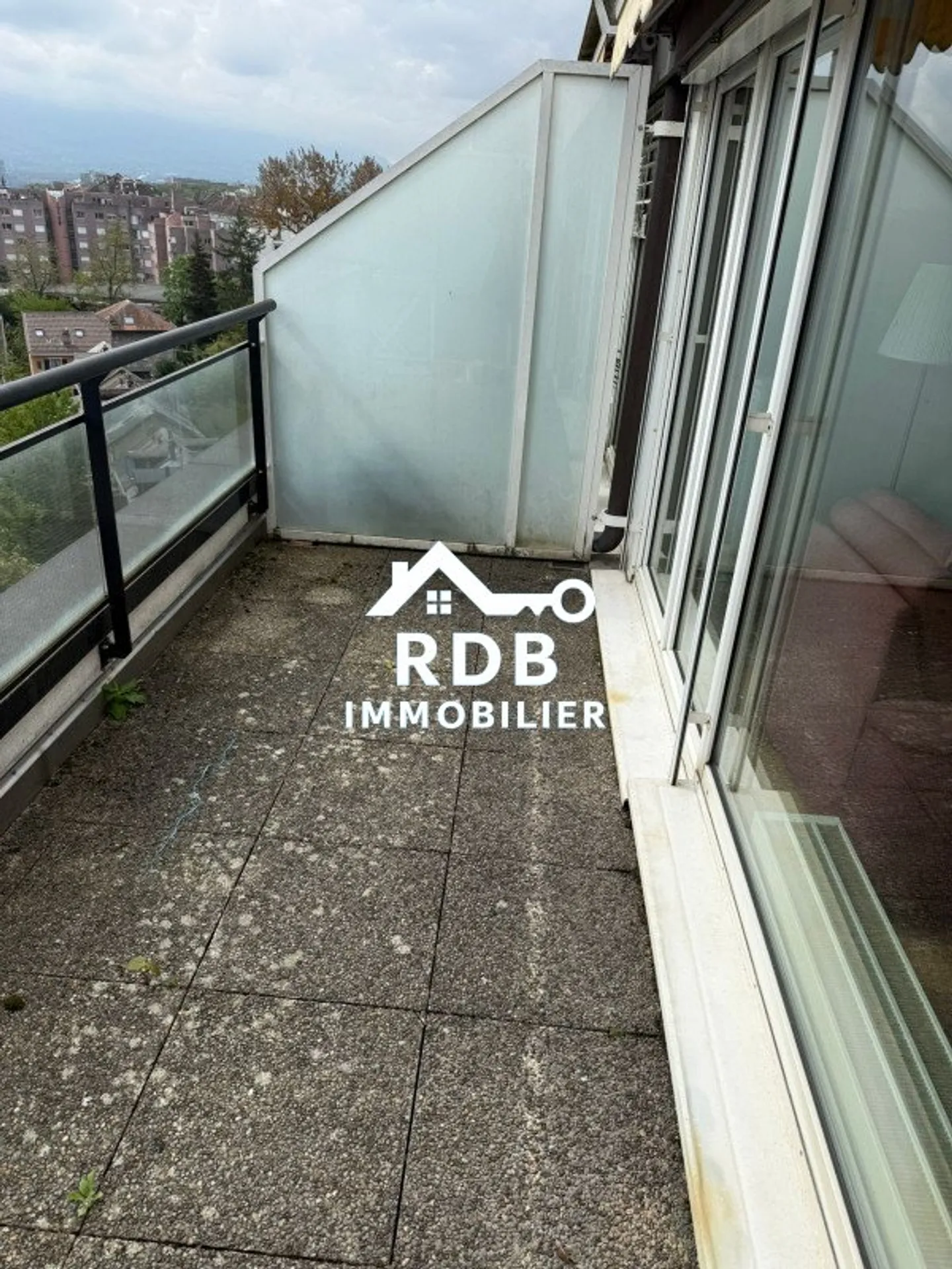 Appartement lumineux de 4,5 pièces - Photo 9 sur 12