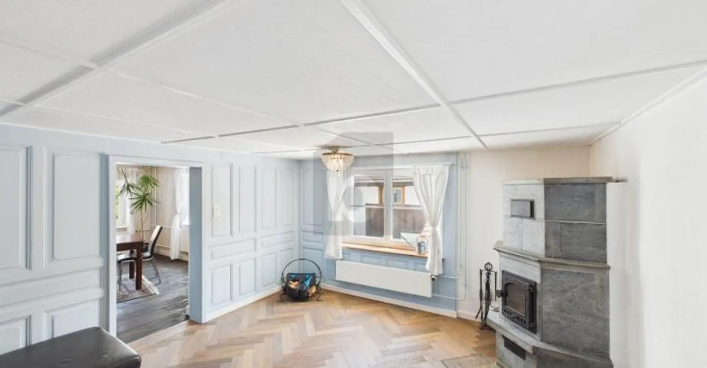 PRICE HIT! HISTORICAL MEETS MODERN - Photo 1 of 5
