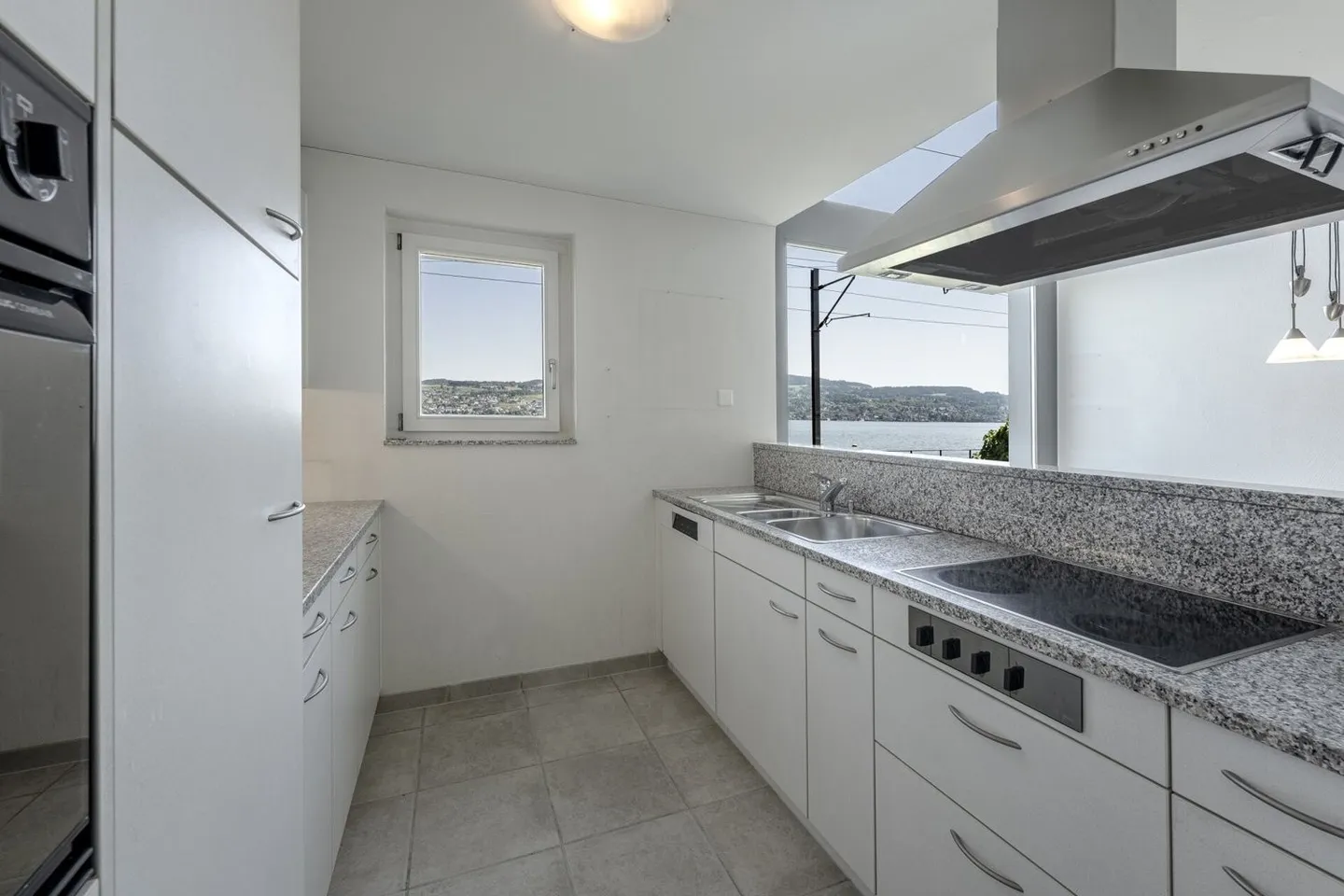 Row House in Prime Location in Horgen - Photo 3 of 13