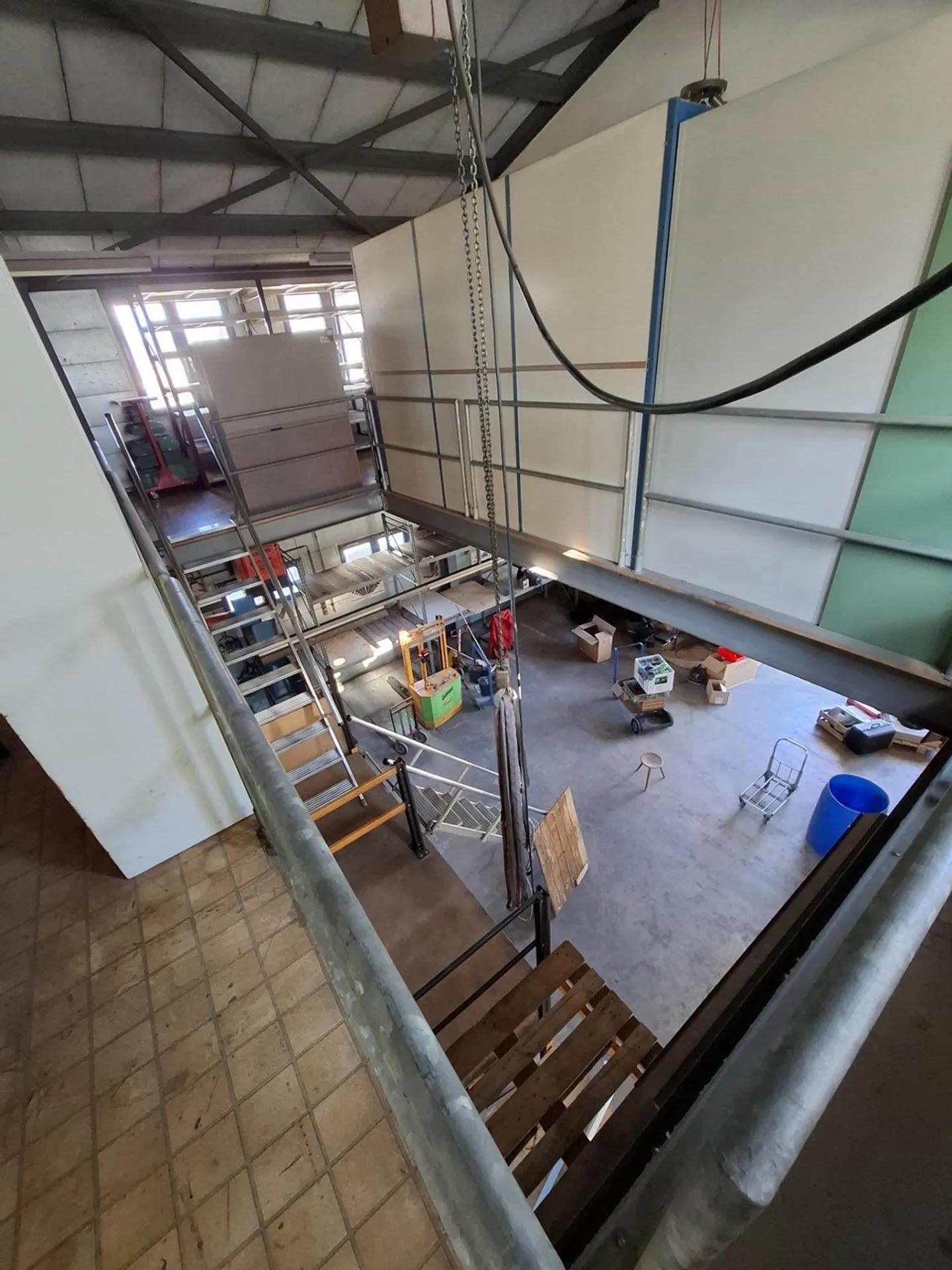 Locaux commerciaux à louer environ. - Photo 5 sur 7