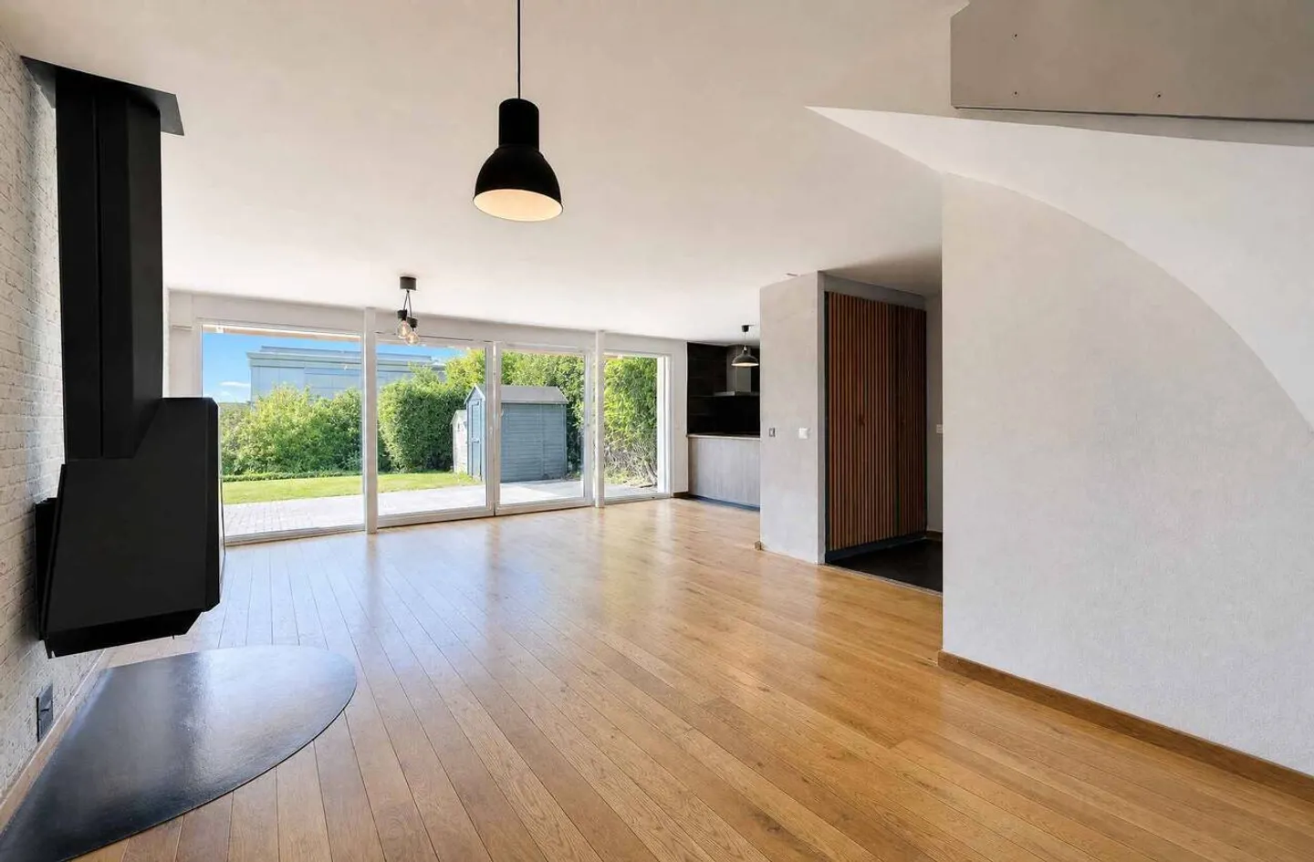 4,5-Zimmer-Duplex mit Terrasse und Garten - Foto 3 von 12