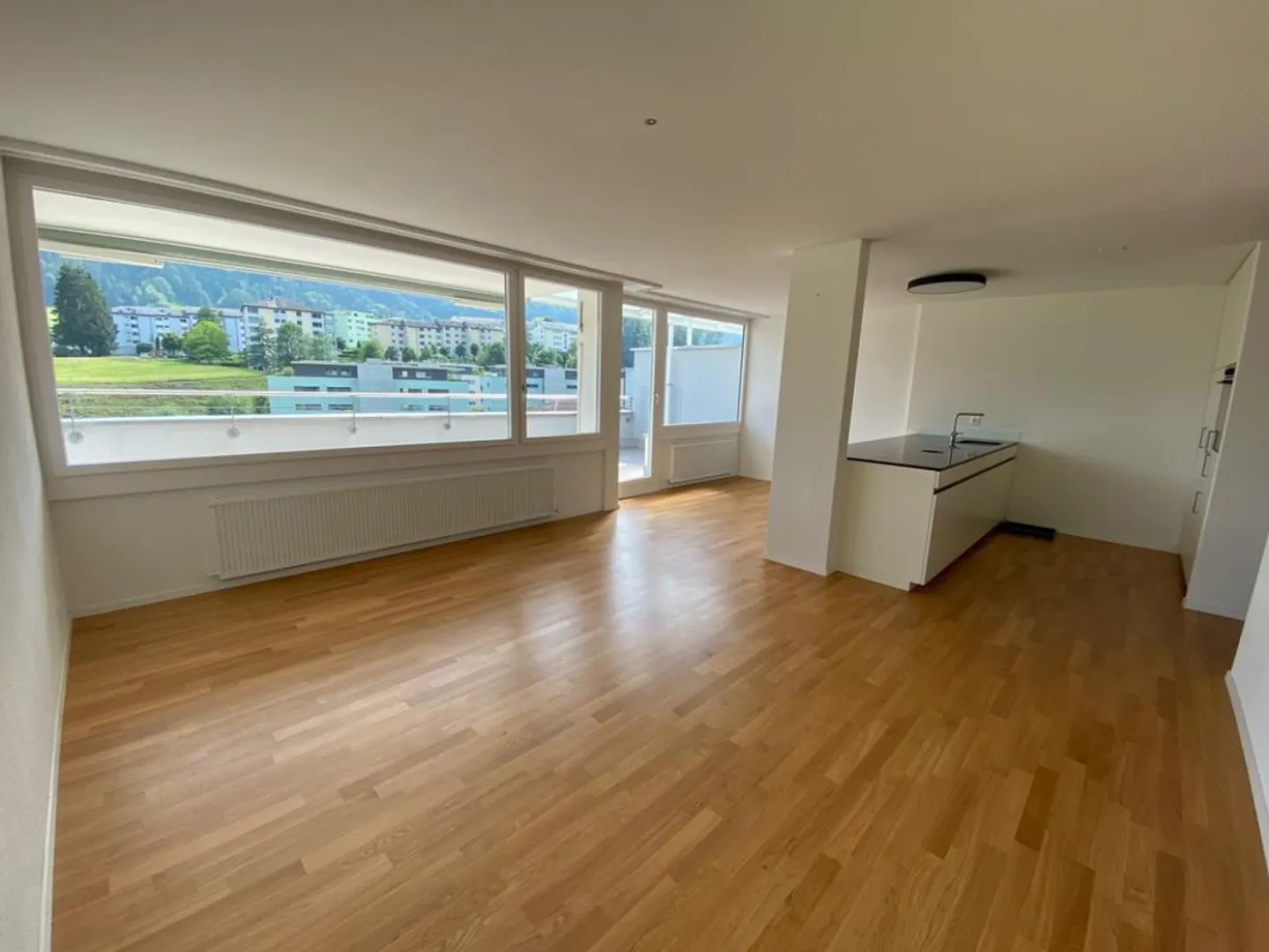 Appartamento con terrazza e vista panoramica - Foto 2 di 8